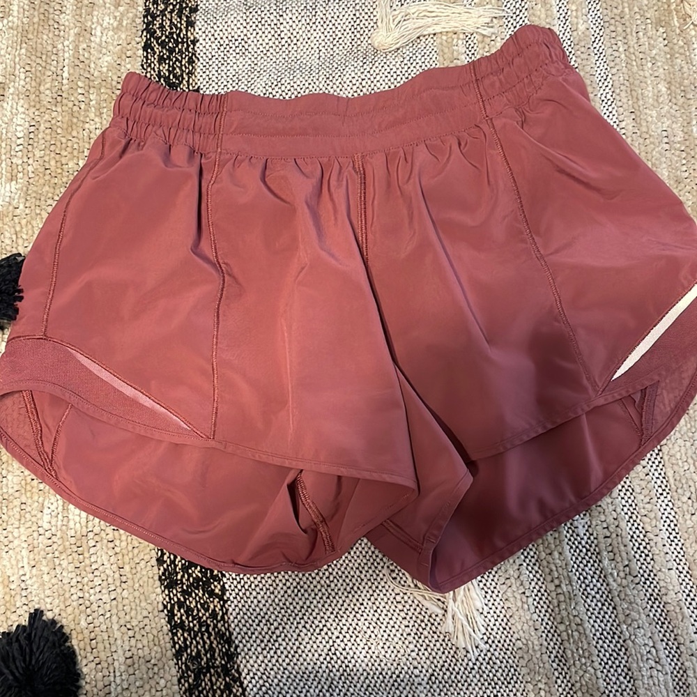 lululemon hotty hot shorts
